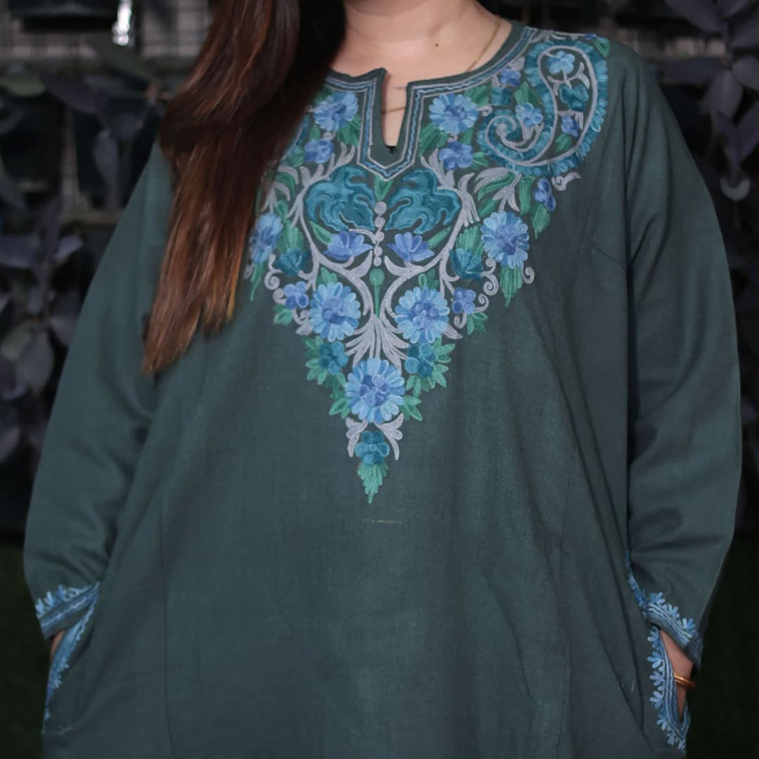 Grey & Blue Aari Embroidered Kashmiri Pheran