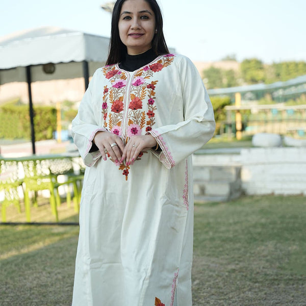 White Floral Aari Embroidered Kashmiri Pheran | Lint Free