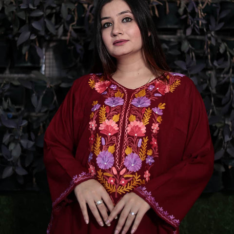 Maroon Poshkaar Aari Embroidered Kashmiri Pheran