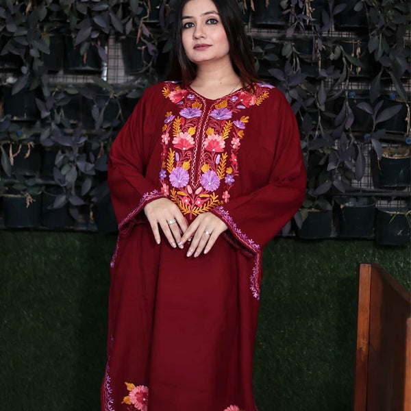 Maroon Poshkaar Aari Embroidered Kashmiri Pheran