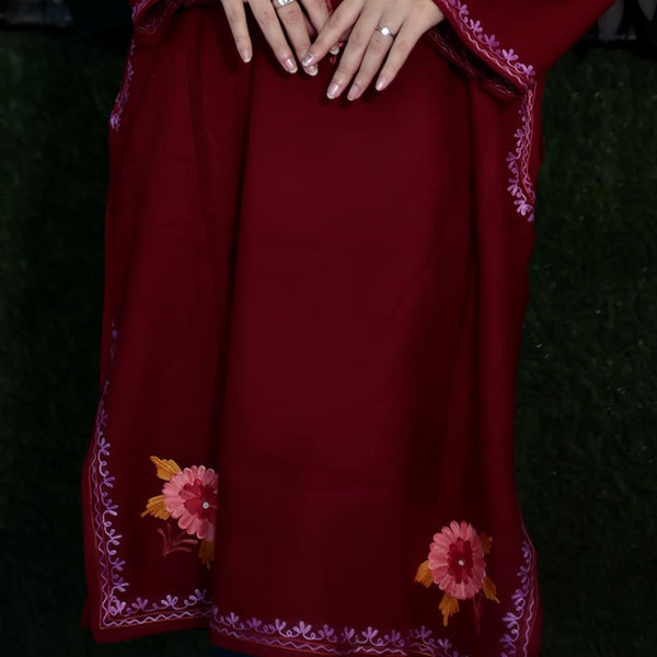 Maroon Poshkaar Aari Embroidered Kashmiri Pheran